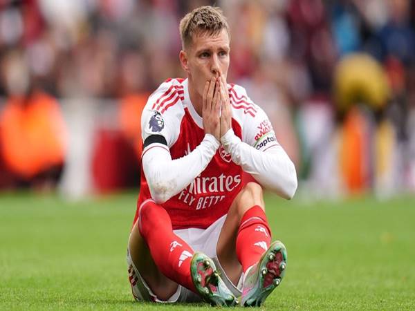 Bóng đá quốc tế: HLV Na Uy thông báo tin đáng lo về Odegaard