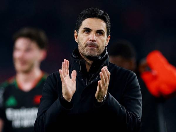 HLV Arsenal hiện tại là ai?